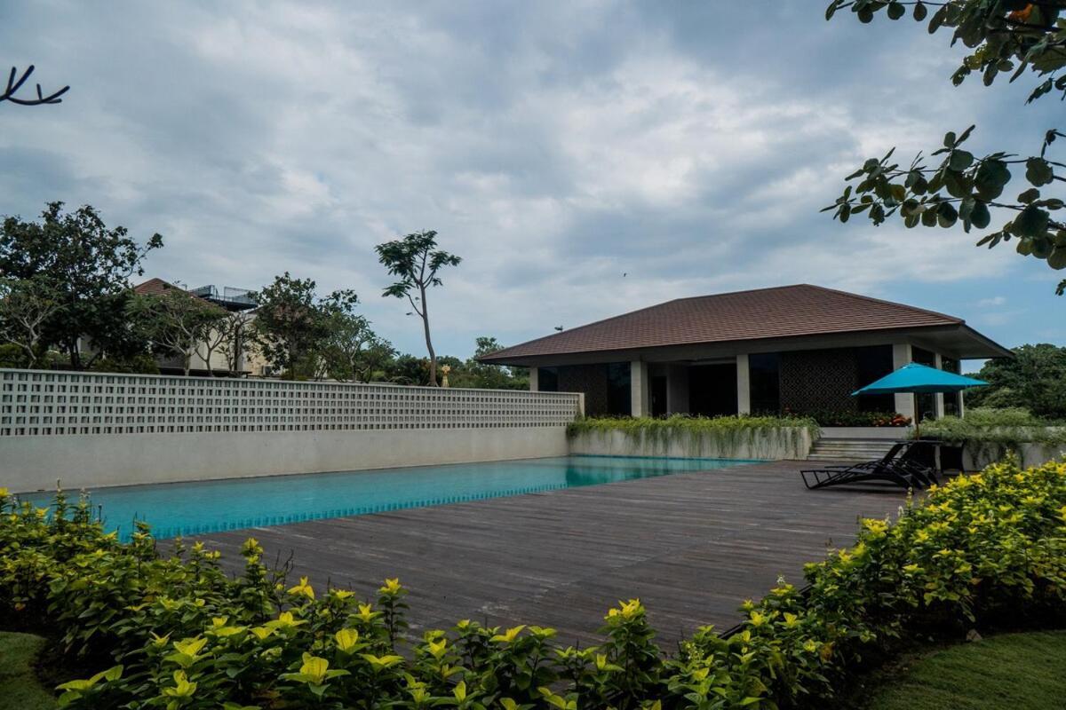 Sadana I22 Ciputra Beach Resort Near Tanah Lot Tabanan  Bagian luar foto